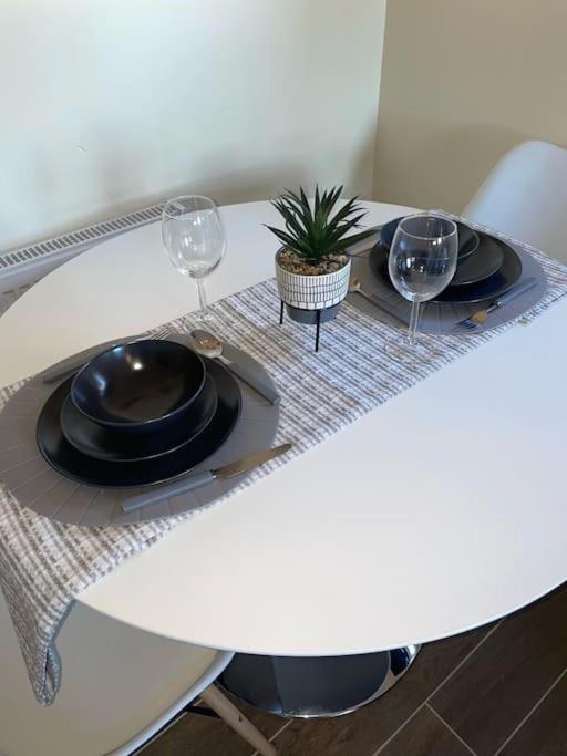 Modern 2 Bedroom Apartment In Derby City Centre Exterior foto